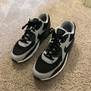 Nike Air Max 90 Essential Sneakers Wolf Grey Size 11 Oakland